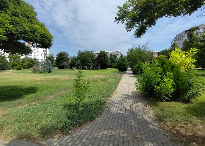 Апартаменти Gigabit High-speed Internet Modern *