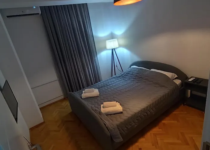 Gigabit High-speed Internet Modern Скопье