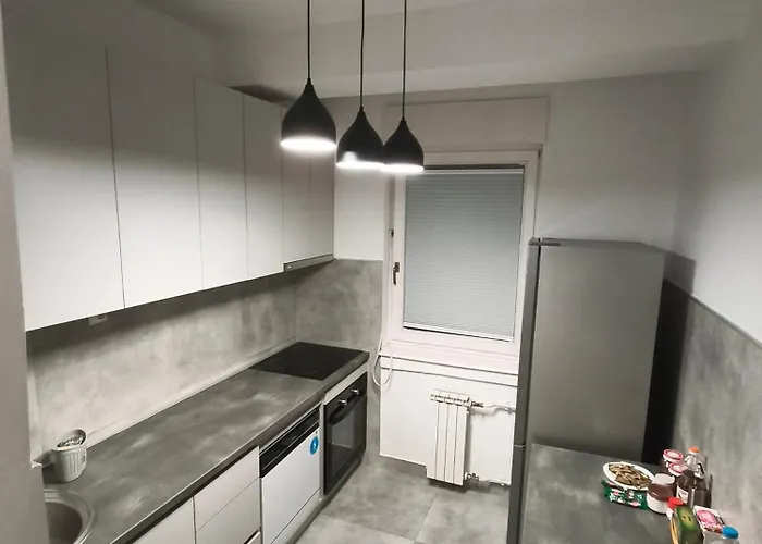 Gigabit High-speed Internet Modern Скопье